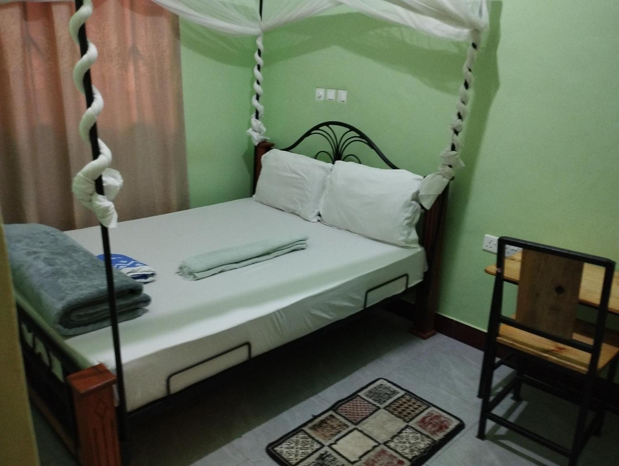 Lake Eyasi Safari Motel Mangola Zewnętrze zdjęcie